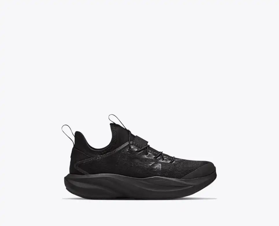 Mach 7 - black / black
